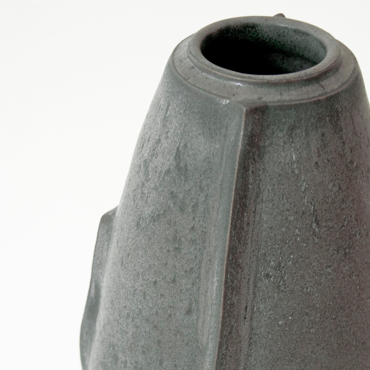 
                  
                    LGS Studio Teardrop Vase (Stingray) - Alchemy Works
                  
                