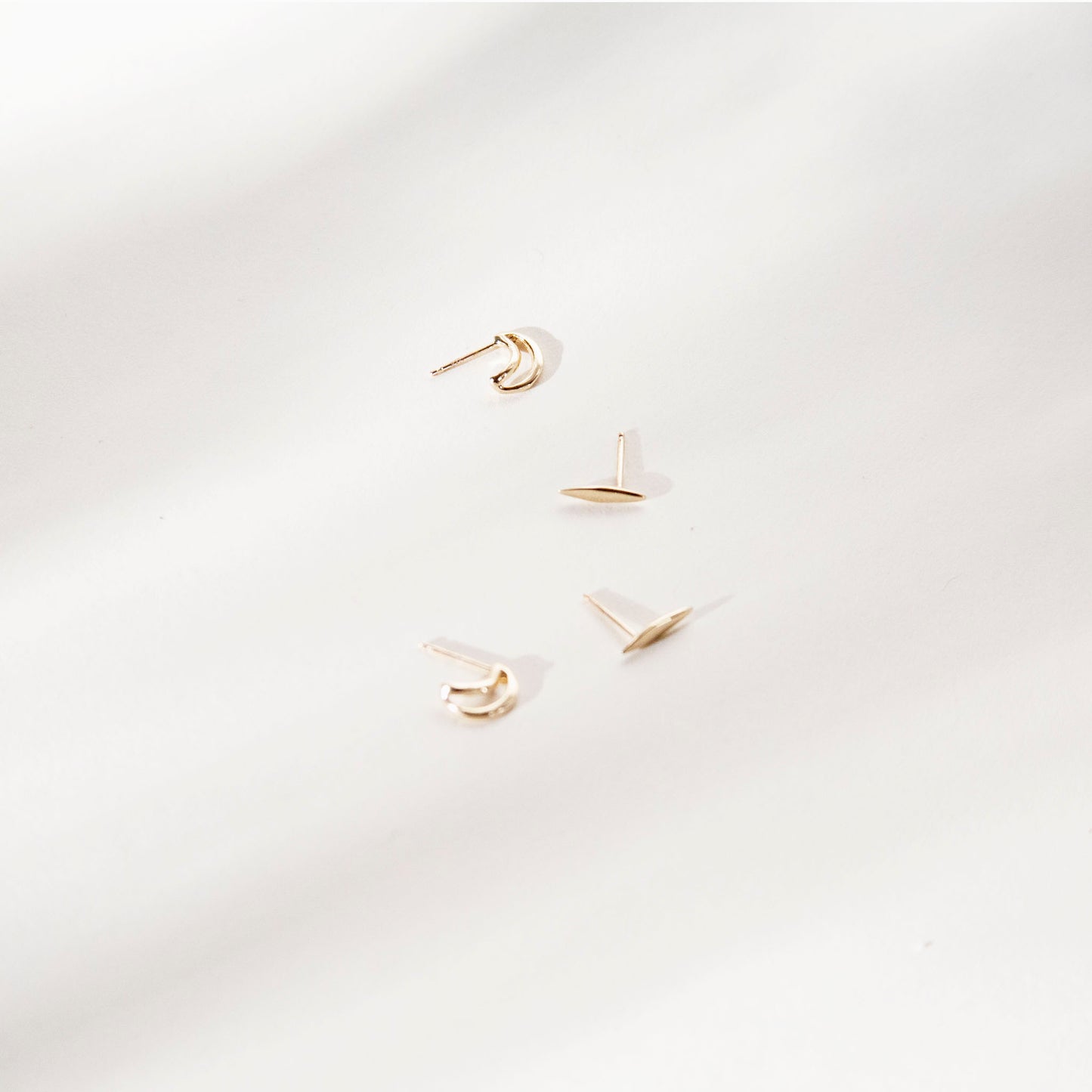 
                  
                    Odette Mini Ligne Earring (Single) - Alchemy Works
                  
                